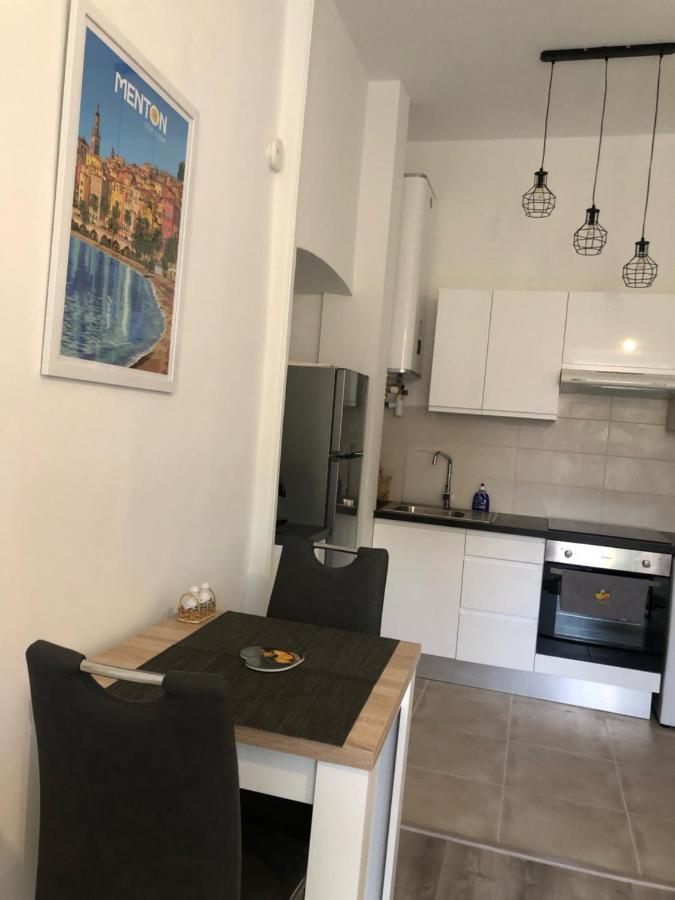 Appartement Le Saint-Michel à Menton Extérieur photo